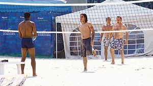 Zapata și Dayro Moreno s-au relaxat la un volei pe plajă