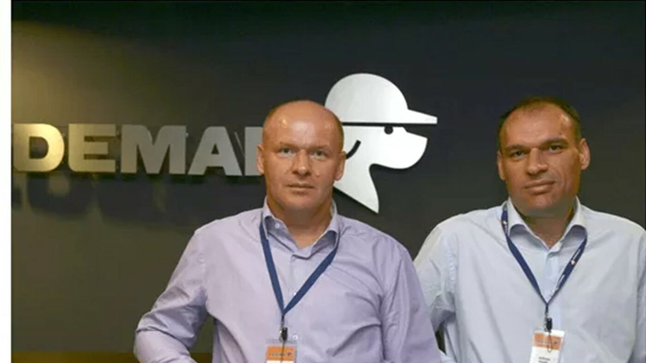 Cei mai bogați români, gest rar. Frații Dedeman donează statului un drum de 1.000.000 de euro