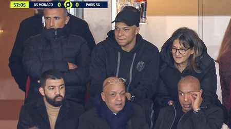 Kylian Mbappe și-a bătut joc de PSG și de colegi, după ce a fost schimbat la pauză!