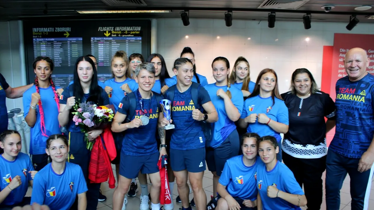 Pugilistele din România fac legea la Campionatul European de juniori de la Ploiești! „Avem asigurate cinci medalii la fete