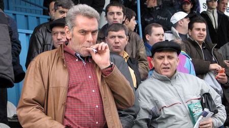 „Mi-a fost silă de mine când suporterii Brașovului au început să strige «Neculaie la pușcărie»”. Noi mărturii spectaculoase ale fostului patron de sub Tâmpa. Episodul 3: „Cine să-l fi lucrat pe Gică Popescu la achiziția hotelului Piatra Mare? Avea bani pentru asemenea investiții? N-avea! Doar pentru el și Hagi aș mai reintra în fotbal, la Farul” | FOTO&VIDEO EXCLUSIV