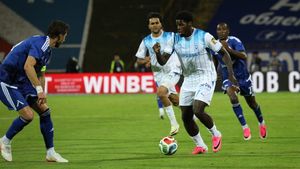 Cine transmite la TV Universitatea Craiova – Levski Sofia
