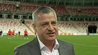 Şumudică NU e singur! Nelu Varga negociază şi cu alt antrenor român