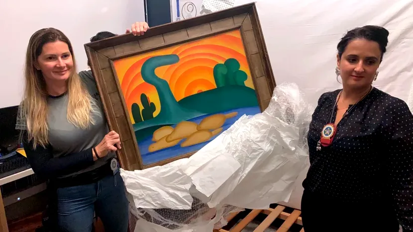 O femeie a folosit o prezicătoare pentru a fura un tablou de 140 de milioane de dolari de la mama ei