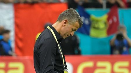 Ce s-a întâmplat în vestiarul lui Dinamo, când a intrat Ovidiu Burcă, după eșecul cu FCSB!