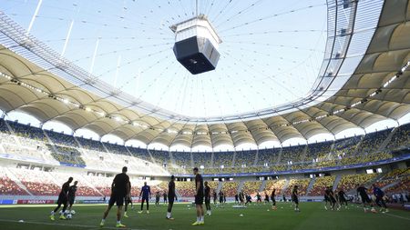 Lupescu e sigur: "România va organiza meciuri la CE 2020! UEFA nu cere un metrou până la aeroport!"