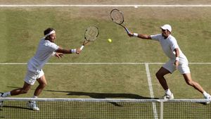 Tecău și Lindstedt s-au impus la New Haven**, Platon - învingătoare la Vinkovici