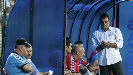 10 jucători dați afară** de la Curtea de Argeș!