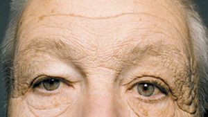 Ca să scapi de asta, nocturna ar trebui să fie obligatorie în Liga 1!** FOTO Incredibil: zici că a fost tăiat pe jumătate! Cum a ajuns un șofer să nu se recunoască în oglindă