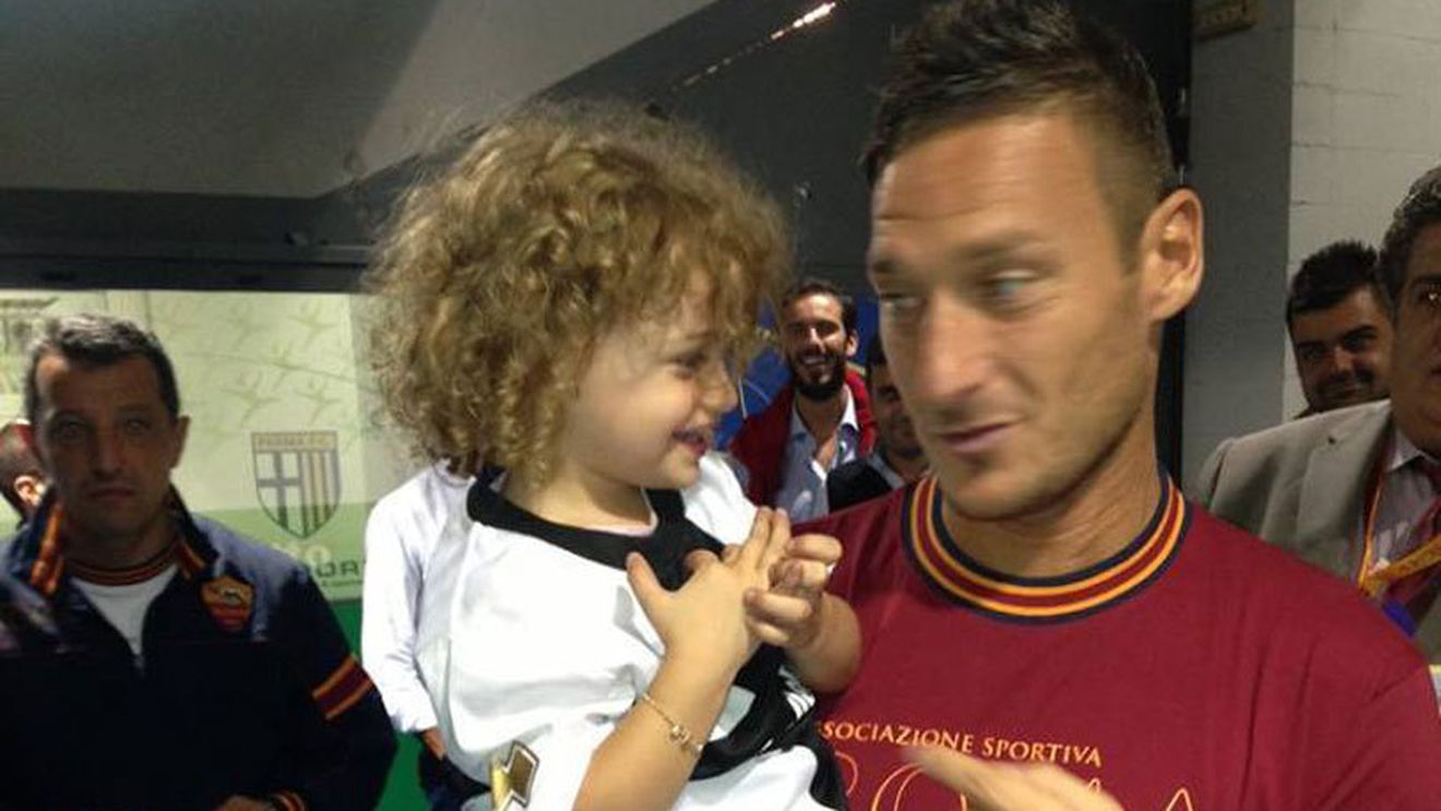 Francesco Totti, un adevărat lord! Gest impresionant făcut pentru o fetiță
