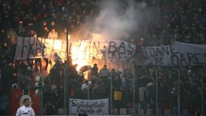 Steliștii, revoltați de măsurile împotriva galeriilor**: "Se va ajunge la lucruri grave! Ne-am întoarce în comunism"