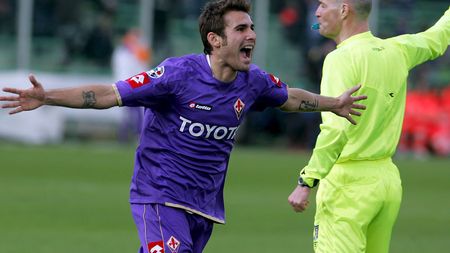 Mutu, gol de senzație pentru Fiorentina
