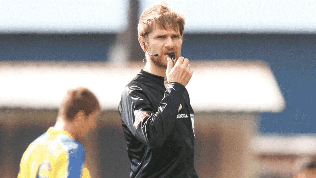 Tudor e sănătos tun!