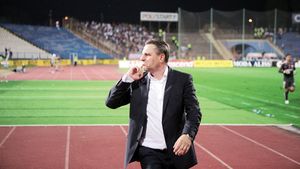 Steliștii, interesați de un atacant care a dat 4 goluri în 3 ani! Șumi își ia rivala peste picior:** "Îl vrea Steaua? Da, era de așteptat"