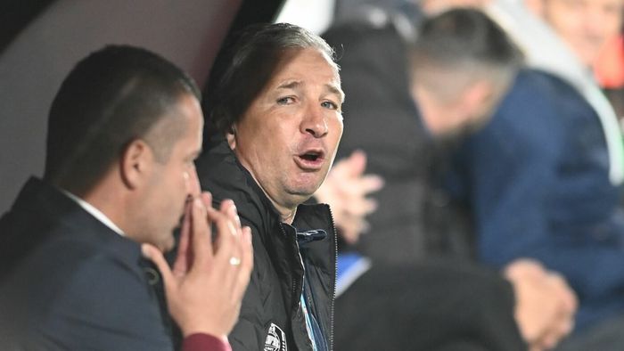 Dovada că CFR nu renunță la titlu. Când este așteptat Dan Petrescu să ajungă la Cluj