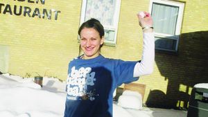 Pitica atomică!** Povestea debutantei Magdalena Paraschiv