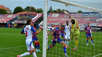 FC Bihor face deplasarea la București în dimineața zilei meciului cu Steaua. Erik Lincar revine pe banca orădenilor: ”Mergem cu încredere”