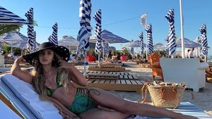 Apariție răvășitoare a iubitei lui Alexandru Cicâldău. E una dintre cele mai frumoase doctorițe din România | GALERIE FOTO