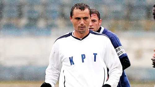 Elegantul Ilie Dumitrescu, ironizat de un fotbalist pe vremea când era antrenor. Cum l-a pedepsit pe cel care și-a permis așa ceva