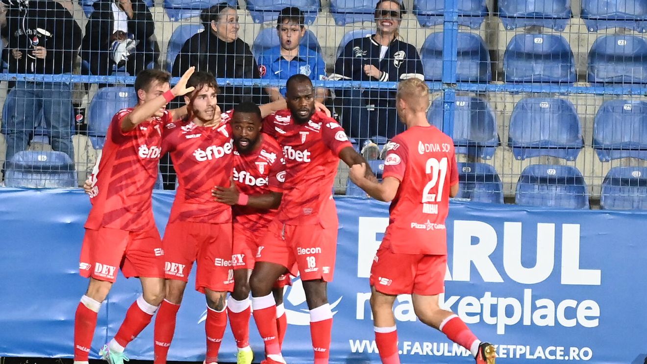 Fotbalistul care a „explodat” sub comanda lui Mircea Rednic e primul transfer pe care Rapid îl pregătește pentru titlu în iarnă!