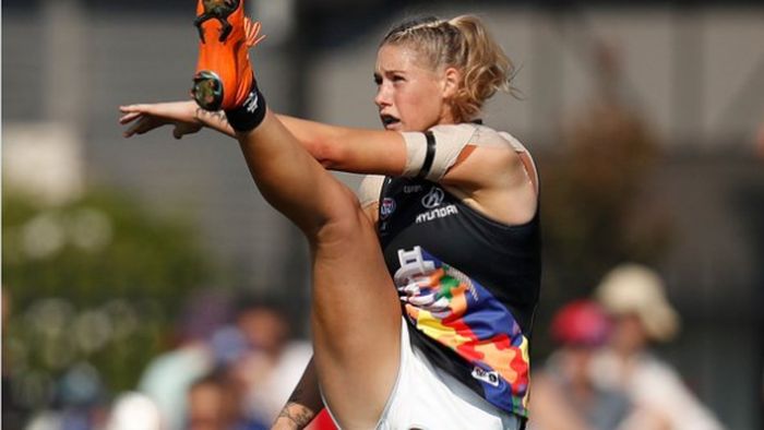 Poza care a provocat un scandal uriaș! Ipostaza în care a fost surprinsă această sportivă, motiv de reacții sexiste și jignitoare. Tânăra a recunoscut: "Gândiți-vă la asta, animalelor"