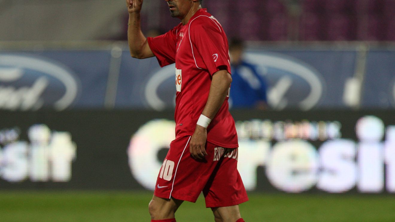 Dănciulescu: „Trebuie să mă sacrific și să joc cu Steaua"