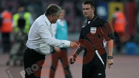 Ando și 'schimbarea la față' a 'câinilor' ** "Cred că jucătorii așteaptă pauza, să mă vadă":)