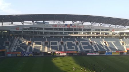 Cu ei se luptă Viitorul pentru un loc în turul trei al Europa League! Arena lui Gent, o adevărată fabrică de bani. Sponsori, loje ultramoderne și săli pentru evenimente. Corespondență din Belgia 
