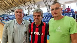 Drama legendei care a suferit două hemoragii cerebrale și a stat trei zile în comă. A ajuns în scaun cu rotile: „E nedrept”