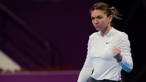 VIDEO | Simona Halep a făcut spectacol în meciul cu Lesia Tsurenko! Pur și simplu și-a lăsat adversara fără replică: cele două puncte care au ridicat fanii în picioare