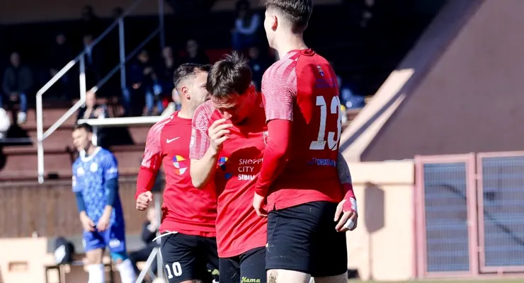 Meci foarte important pentru salvarea de la retrogradare în Grupa B a play-out-ului Ligii 2. CSC Șelimbăr și CSC Dumbrăvița luptă pentru ultimul loc care asigură menținerea