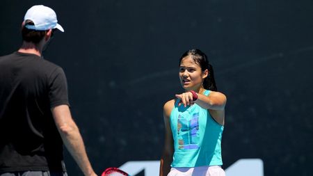 Emma Răducanu, o nouă decizie uluitoare! Tânăra jucătoare și-a concediat antrenorul deși a ajuns pe cel mai bun loc al carierei