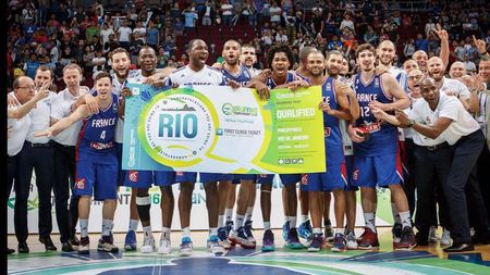 S-a calificat cu Tony Parker la Jocurile Olimpice de la Rio, iar acum vine în România pentru a pune la cale un proiect alături de doi foști steliști, "Cum să te antrenezi și să trăiești sănătos"