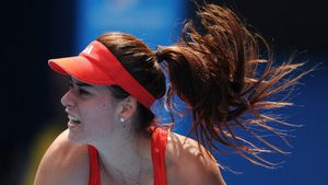 FOTO Dacă evoluțiile ei ar fi pe măsura look-ului, ar fi prima în lume!** Sorana Cîrstea și Ana Ivanovic i-au înnebunit pe arabi