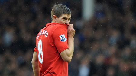 Moratti îl dă ca și plecat la Galata!** Ce știe însă Gerrard și nu spun italienii: "Mi-ar plăcea mai mult ca orice să îl văd în tricoul nostru" Lovitură în Anglia?