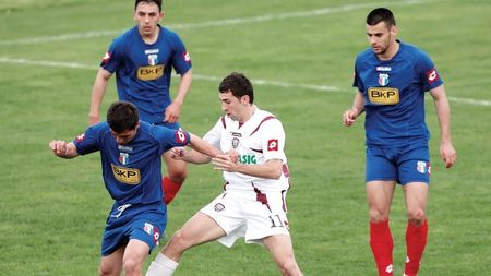 Joacă și în derby?**