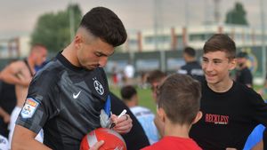 Rezervă la FCSB, Andrei Vlad este în „al nouălea cer”! Cum a fost surprins „Messi al portarilor” după derby-ul cu Dinamo | FOTO EXCLUSIV