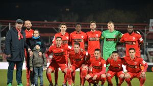 Dinamo chiar se bate la titlu! Cum arată primul 11 al "câinilor" după campania de transferuri din iarnă. Bicfalvi poate fi omul-cheie pentru Rednic