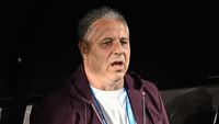 Marius Șumudică aruncă în aer vestiarul FCSB! „E o ruptură între Baciu și fotbaliști. Unii au pierdut 300.000 de euro”