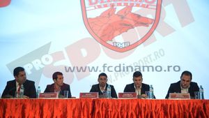Jucătorii lui Dinamo vor dialoga cu suporterii pe noul site al clubului
