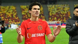 Cazul „Dorin Rotariu la FCSB”, prin ochii unui fost jucător al roș-albaștrilor: „E greu de lucrat cu jucători alintați”. VIDEO