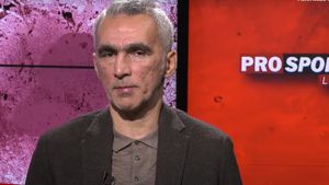 Adrian Iencsi nu înțelege atitudinea conducătorilor din Giulești: „M-au dat afară însă nu m-au întrebat de sănătate. Eram închis în casă" | VIDEO EXCLUSIV ProSport LIVE