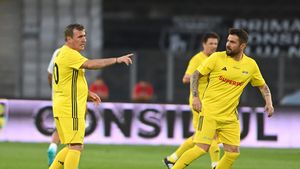 Adrian Mutu știe că Gică Hagi va fi înlocuitorul lui Mircea Lucescu: „El e urmașul!”