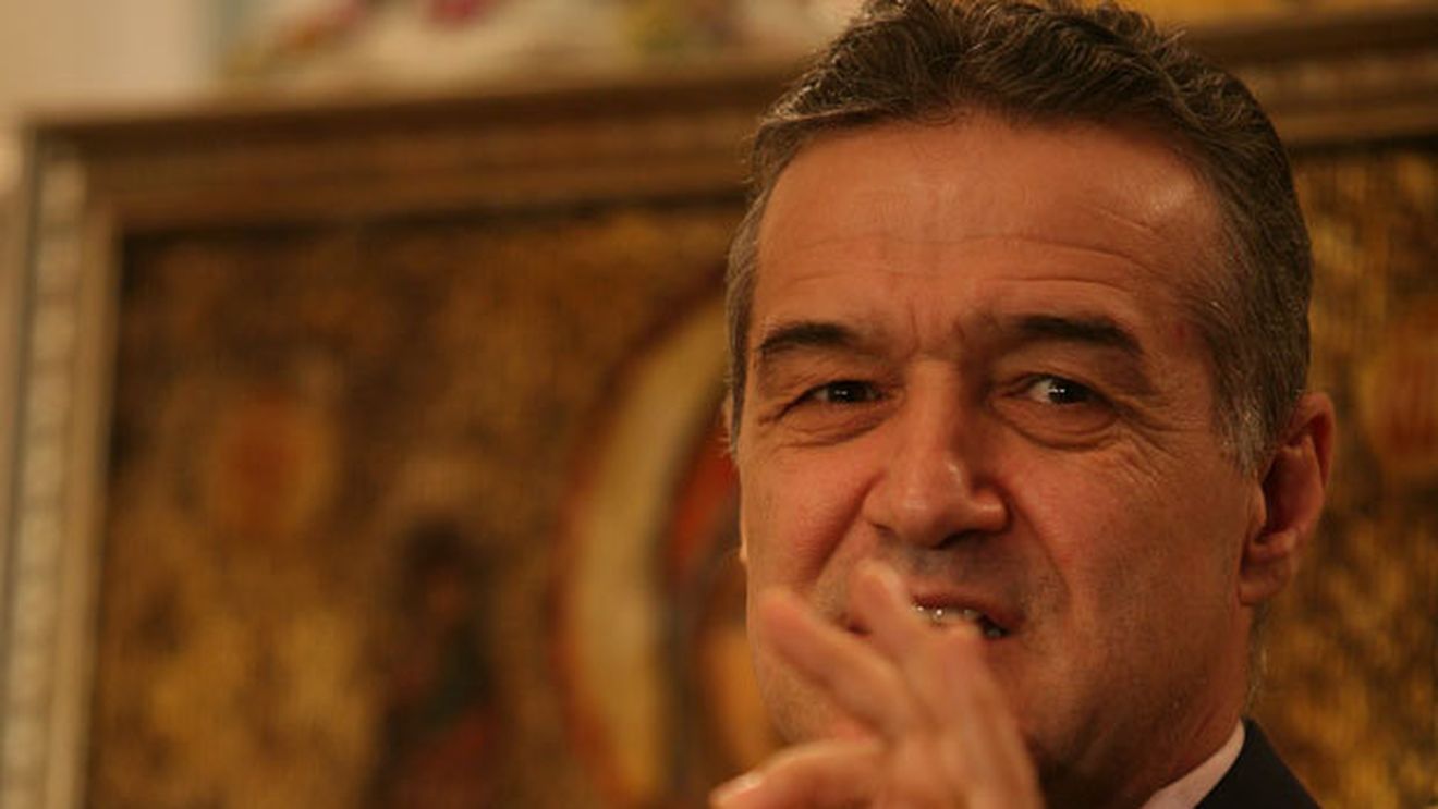 Continuă reconstrucția!** Perla Brăneștiului a fost acontată de Steaua: "Va semna luni!" Vezi cine e noul Dorinel din Ghencea