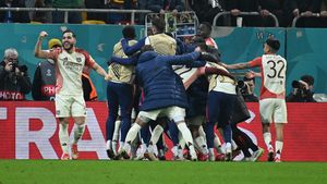 Fotbalistul de 30.000.000 de euro a umilit FCSB la Lyon. E cel mai bun din Europa League