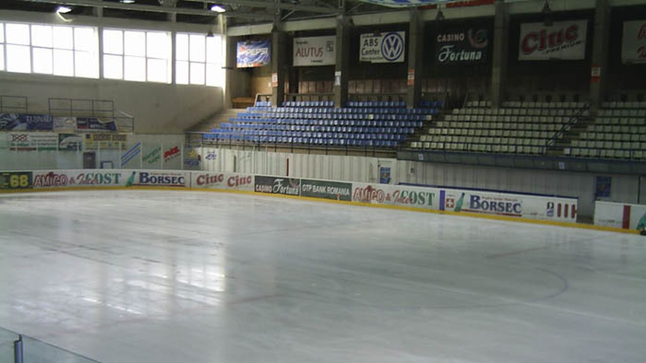 COSR decide vineri sancțiunile în cazul hocheistului român agresat de colegii săi maghiari