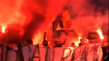 Autocarul FCSB, blocat de suporteri la plecarea spre stadion! Atmosferă incendiară a fanilor: „Suntem noi, Steaua suntem noi!” VIDEO