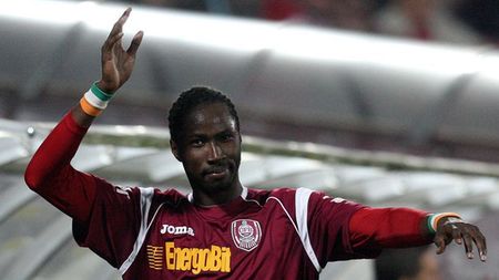 EXCLUSIV | Interviu Lacina Traore: "Am venit la CFR pentru tata Petrescu și pentru că aici este casa mea. CFR m-a făcut jucător și vreau să ajut acum". Când semnează contractul și ce amintiri are cu Mbappe