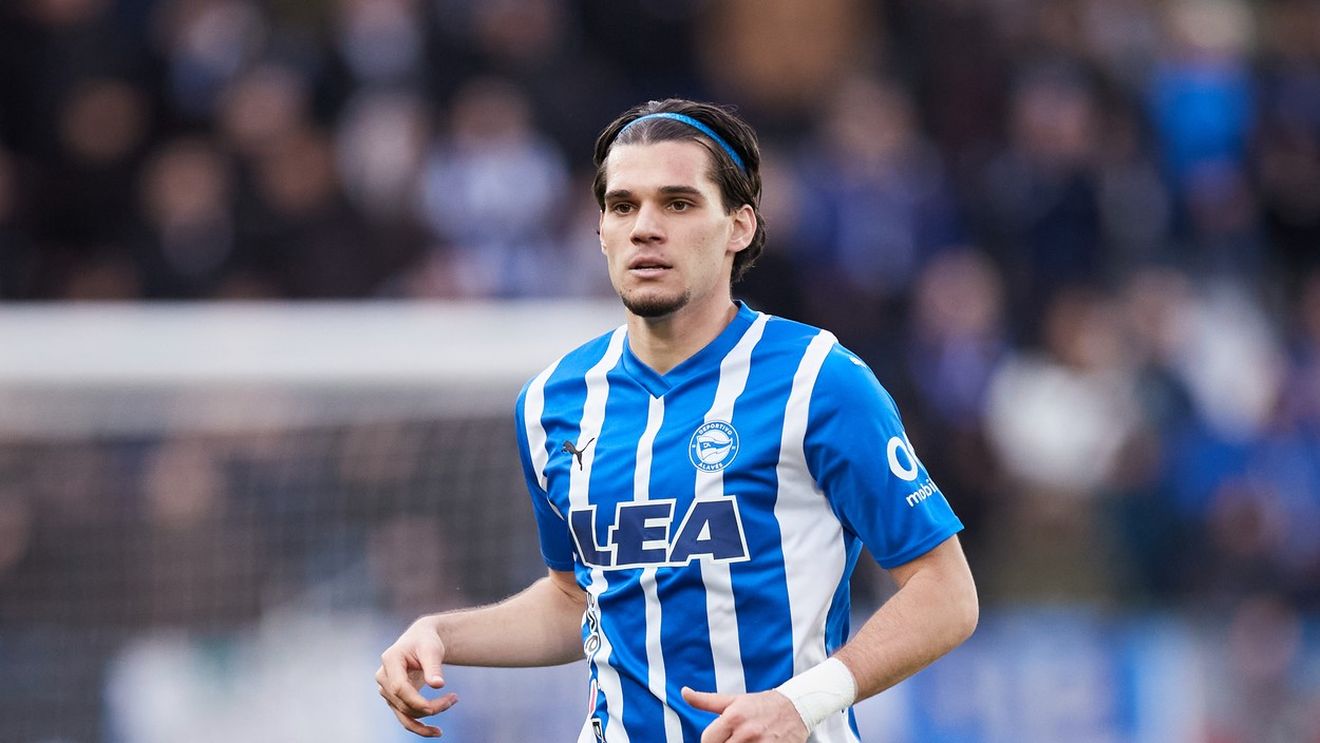 Imagini șocante cu Ianis Hagi, filmate la ieșirea de pe gazon în meciul Alaves - Las Palmas! Cum a izbucnit românul când a fost schimbat