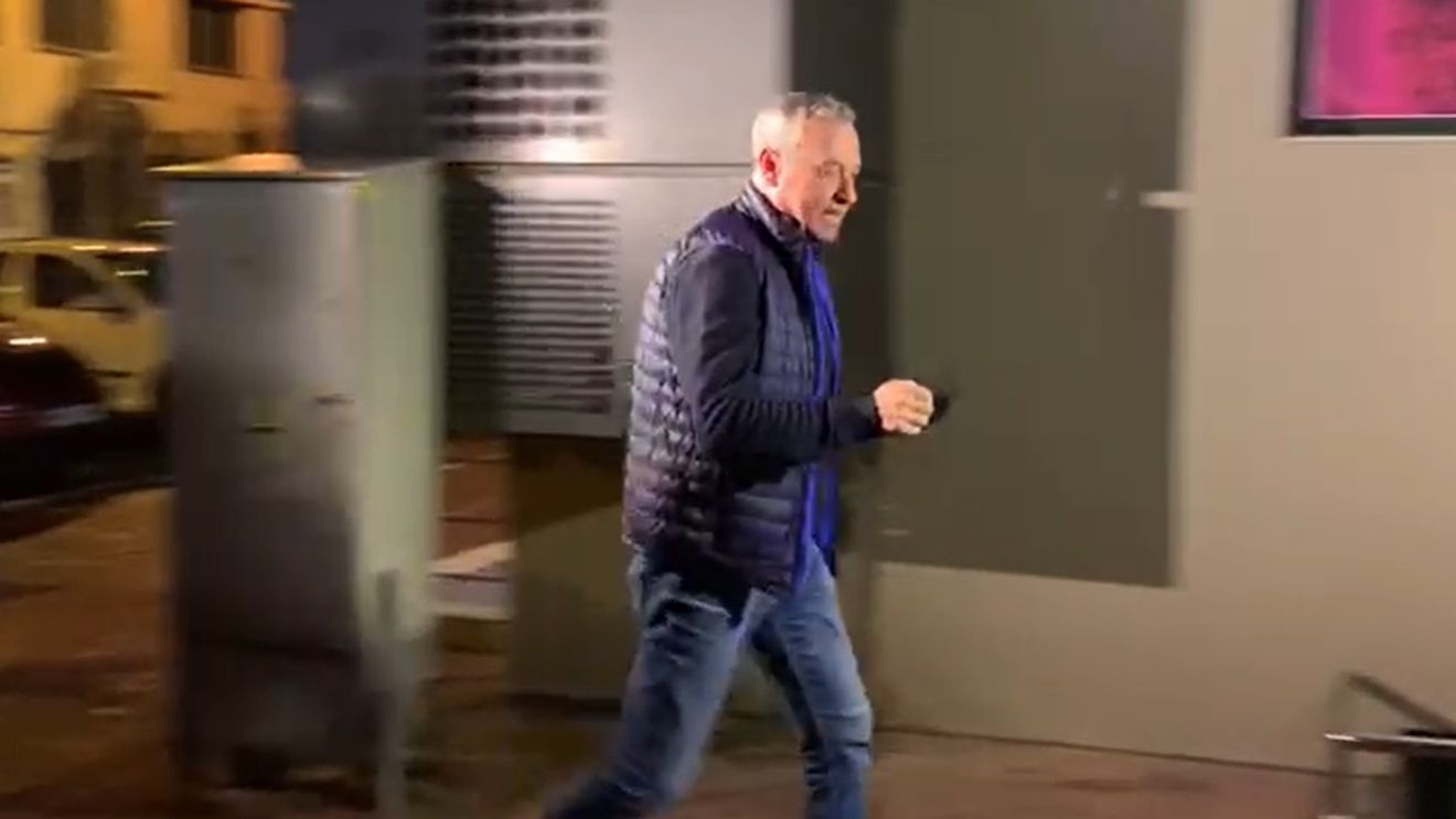 Ședință decisivă la Dinamo! Mircea Rednic a fost luat la întrebări de șefii clubului | VIDEO